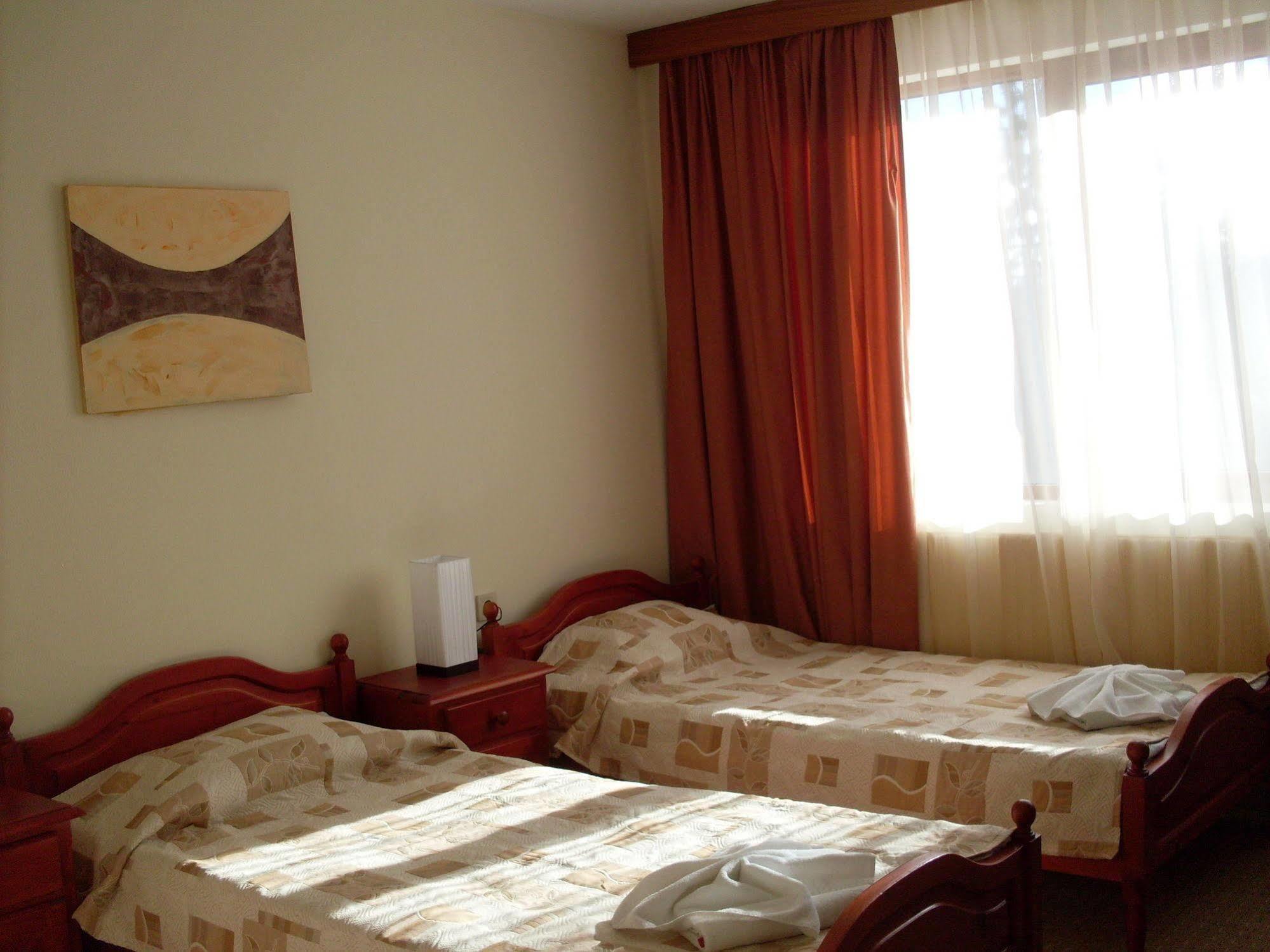 Elina Hotel Pamporovo Extérieur photo